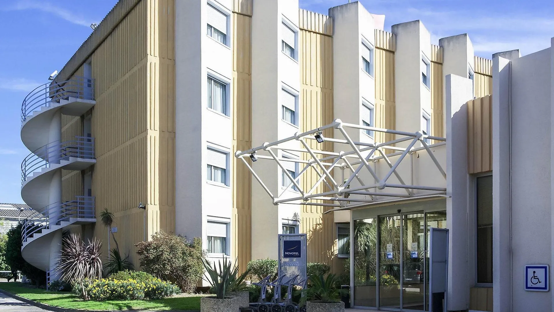 Ibis Styles Toulon La Seyne Sur Mer Hotel